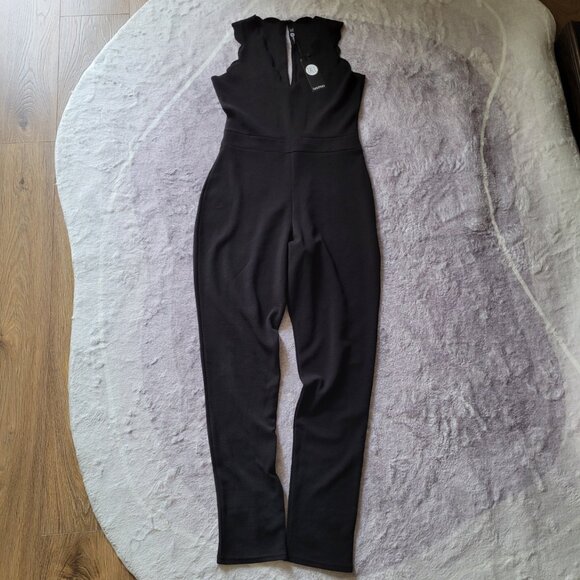NWT! Boohoo scallop edge plunge jumpsuit size UK14/US10 - Picture 1 of 7
